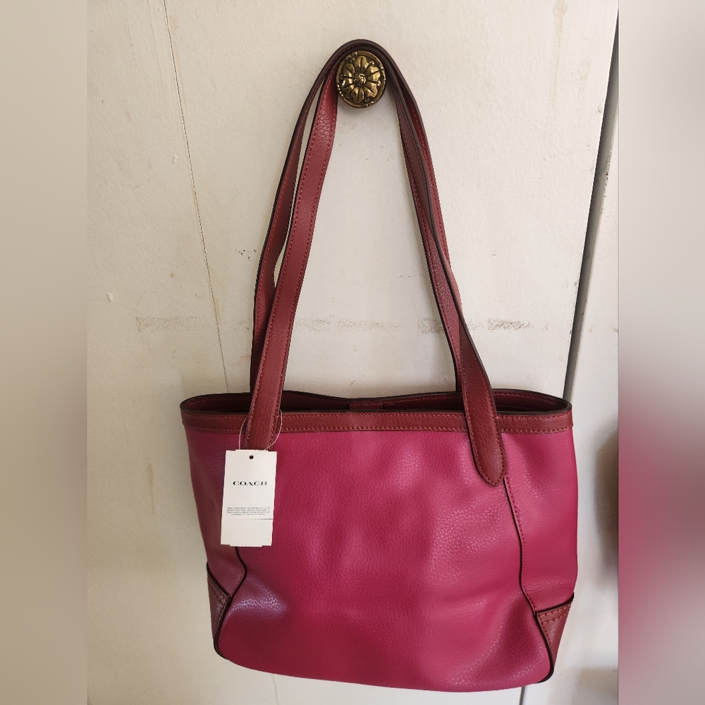 Coach Tote Bag 27 in Colorblock With Horse And Carriage - Picture 4 of 5